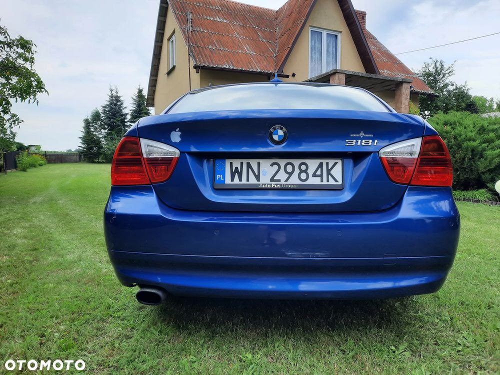 BMW Seria 3 318i - 11