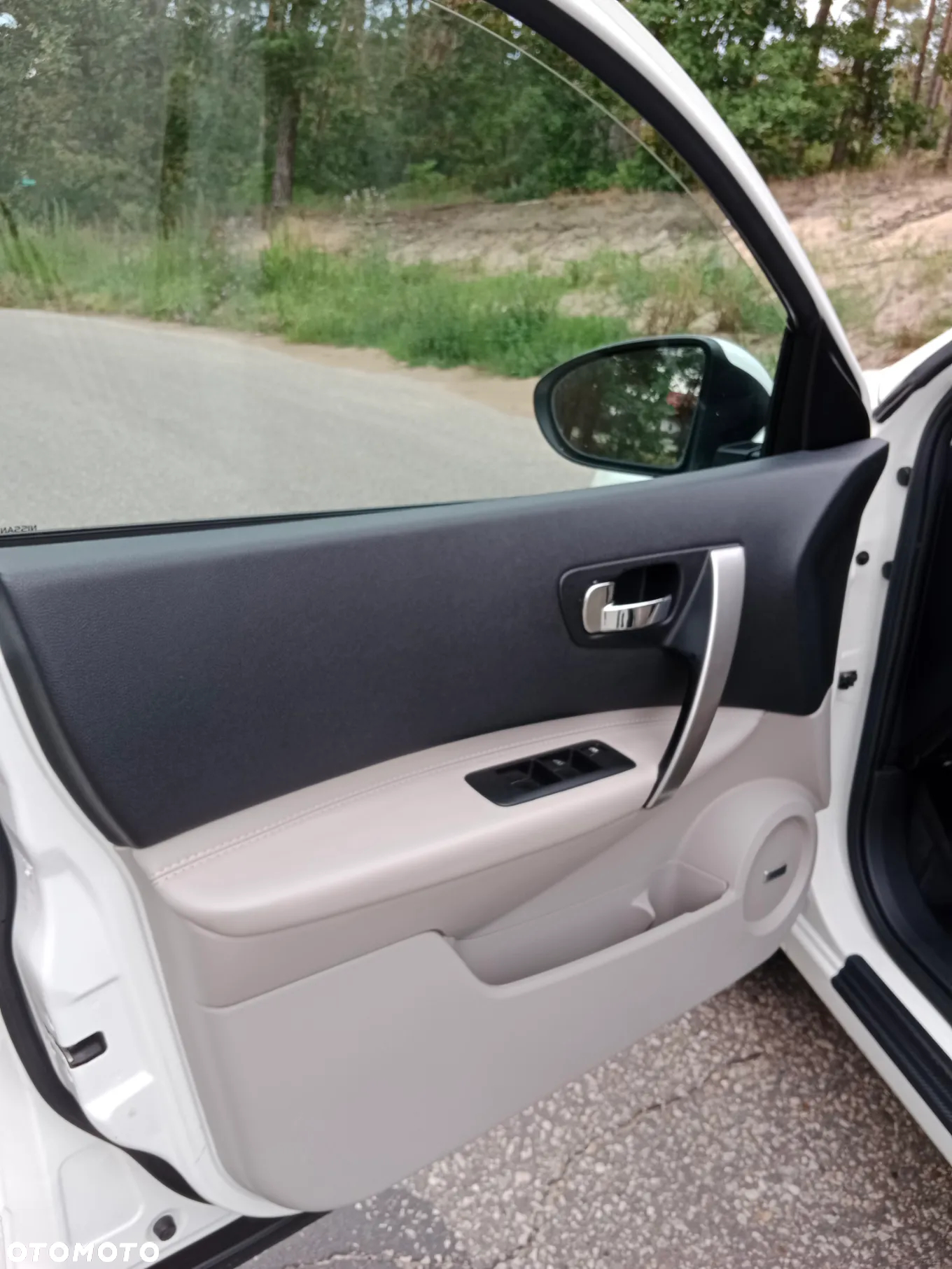 Nissan Qashqai 2.0 4x4 Tekna - 29