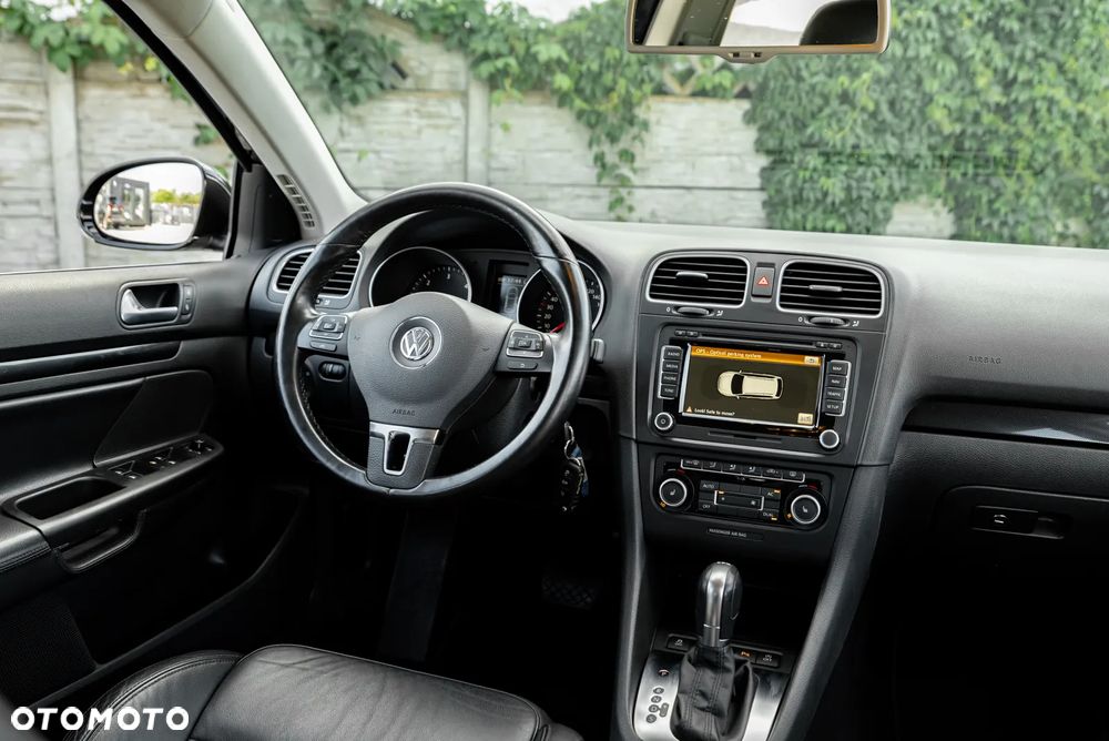 Volkswagen Golf 1.6 TDI DPF DSG Highline - 26
