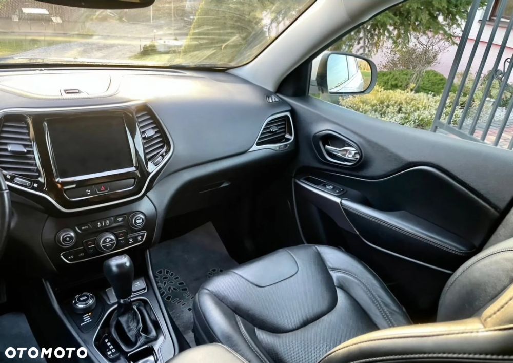 Jeep Cherokee 2.0 GME Active Drive I Limited - 13