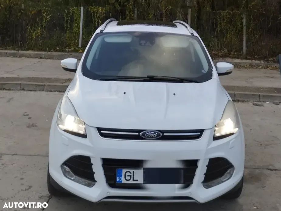 Ford Kuga 2.0 TDCi Powershift 4WD Titanium - 2