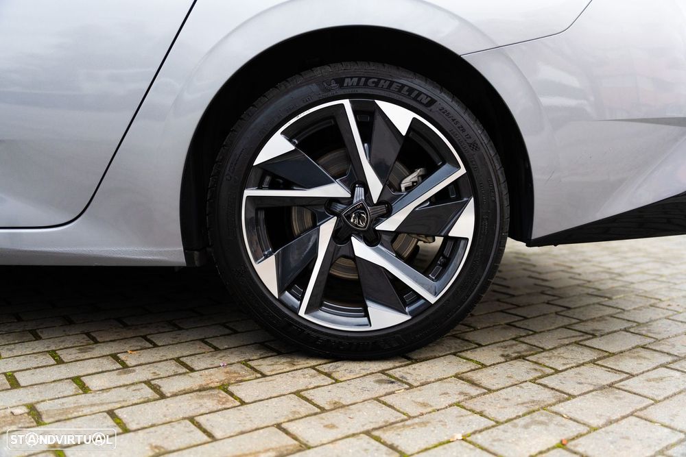 Peugeot 308 SW 180 e-EAT8 Allure - 37