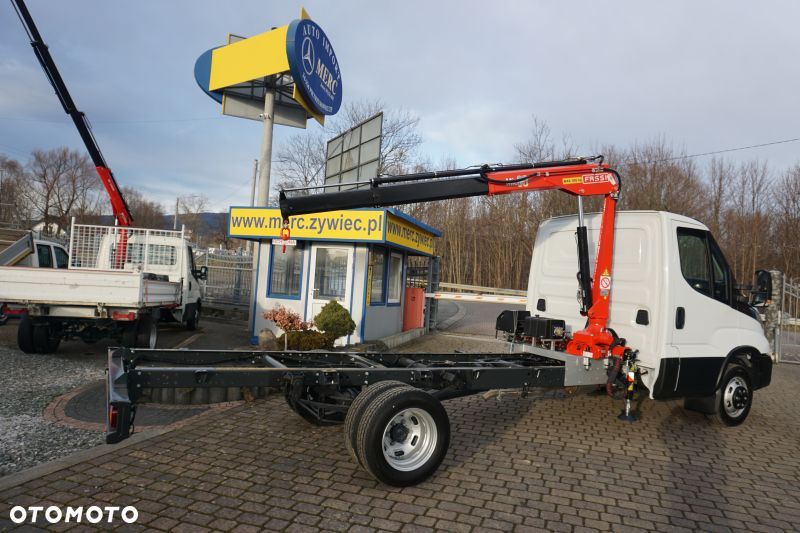 Iveco 35C16 HDS żuraw podwozie skrzynia wywrotka - 4