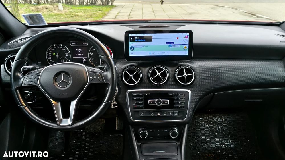 Mercedes-Benz A 200 7G-DCT AMG Line - 10