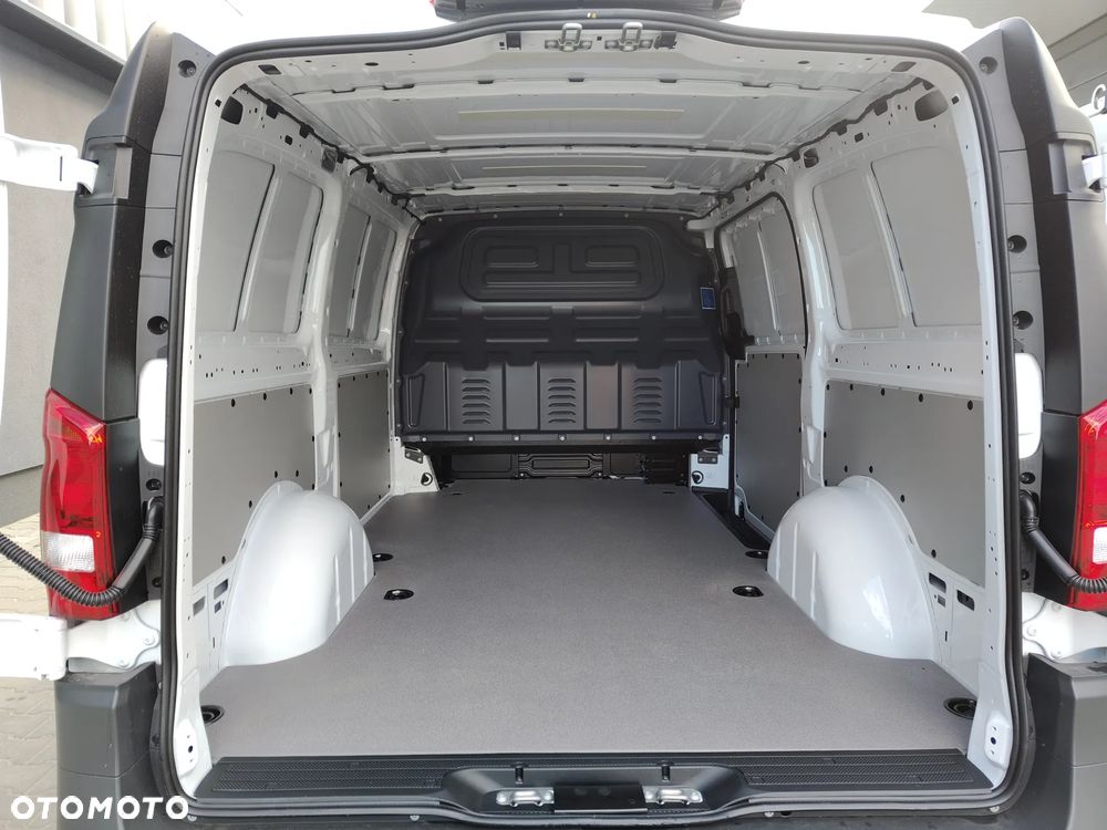 Mercedes-Benz Vito - 23