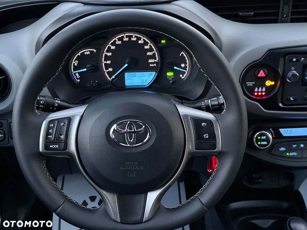 Toyota Yaris Hybrid 100 Active - 5