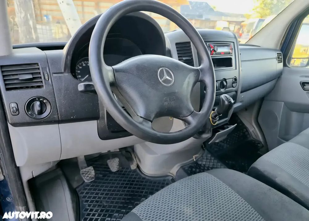 Mercedes-Benz Sprinter - 5