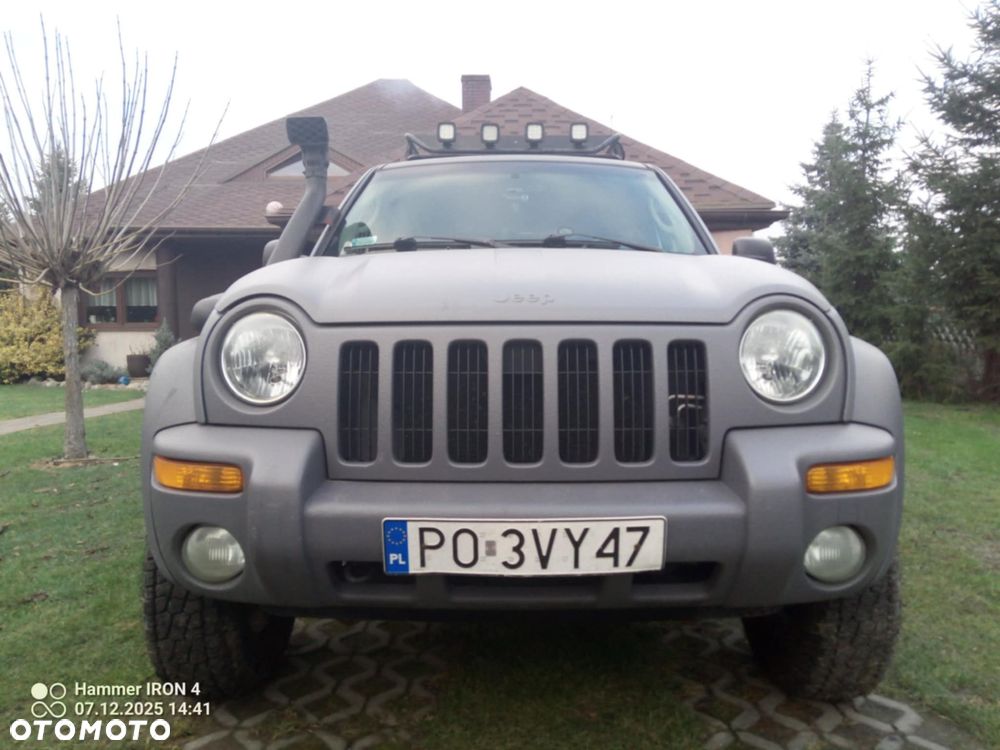 Jeep Cherokee - 10