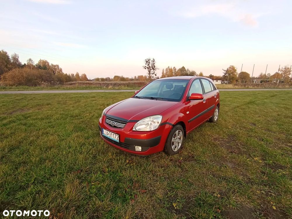 Kia Rio - 7