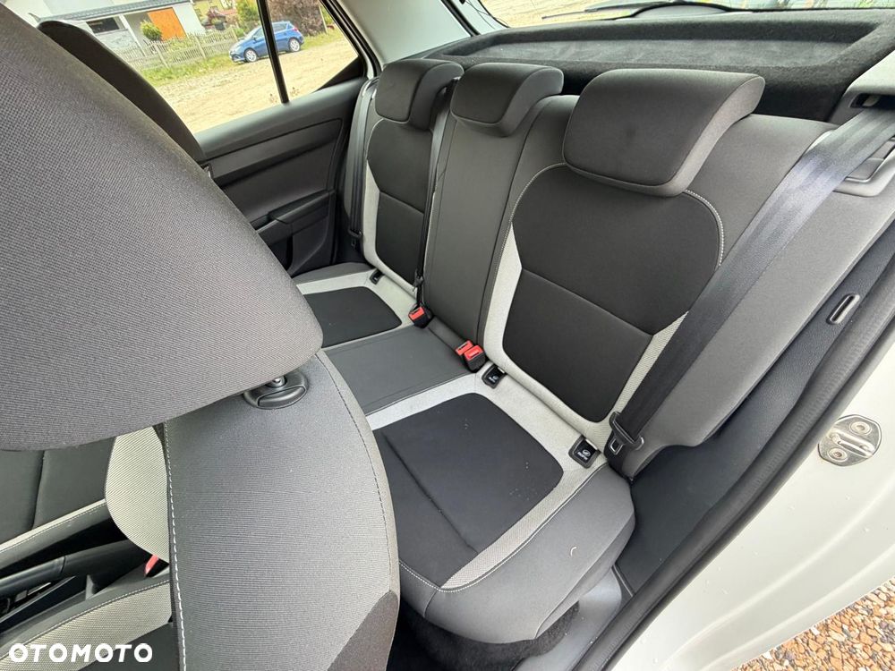 Skoda Fabia 1.0 MPI Ambition - 11