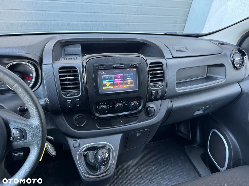 Opel Vivaro - 18