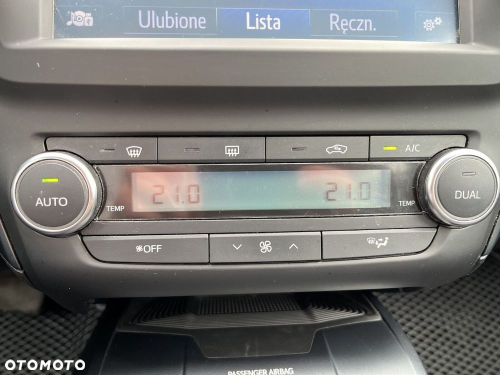 Toyota Avensis - 29