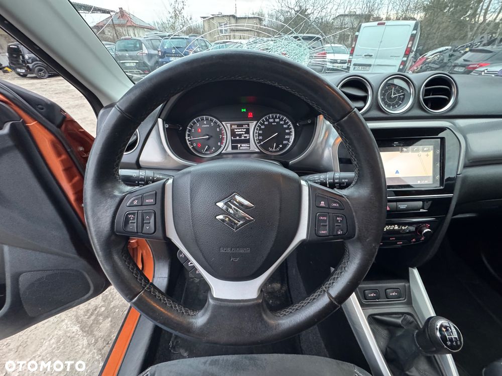 Suzuki Vitara - 22