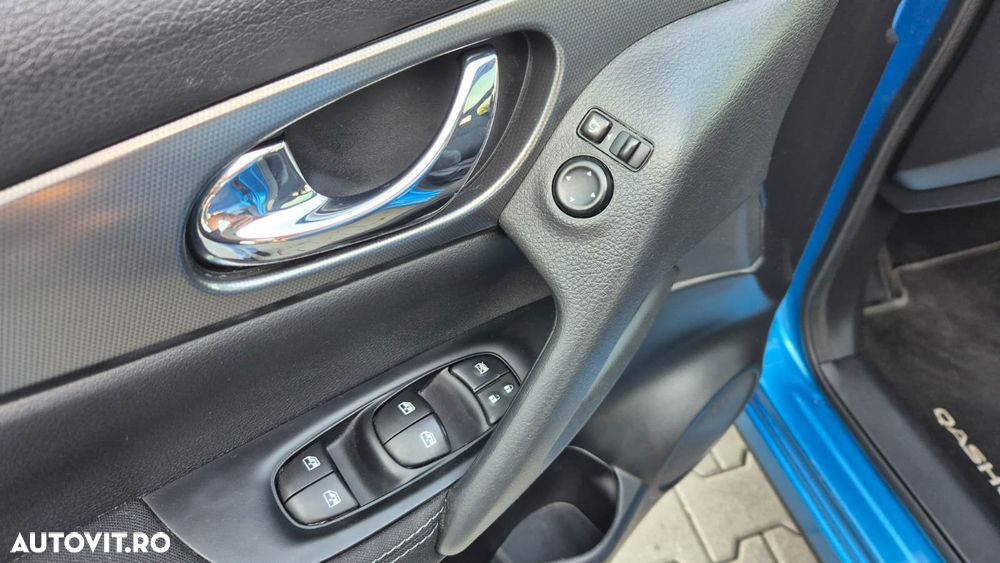Nissan Qashqai 1.5 DCI Start/Stop N-Connecta - 17