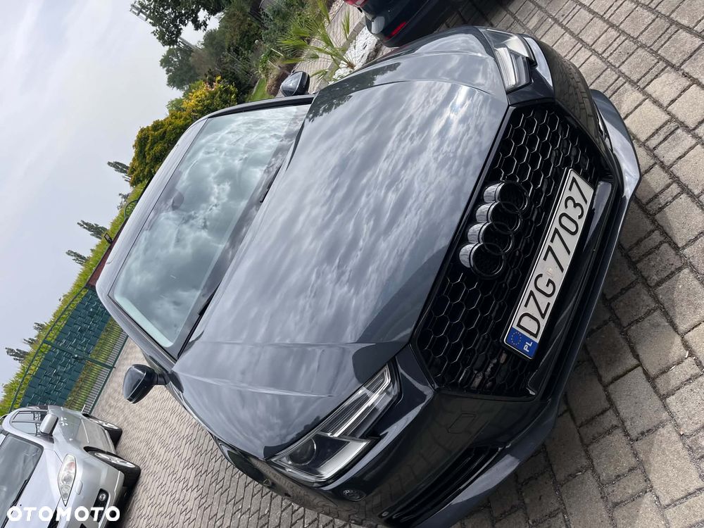 Audi A4 Limousine - 11