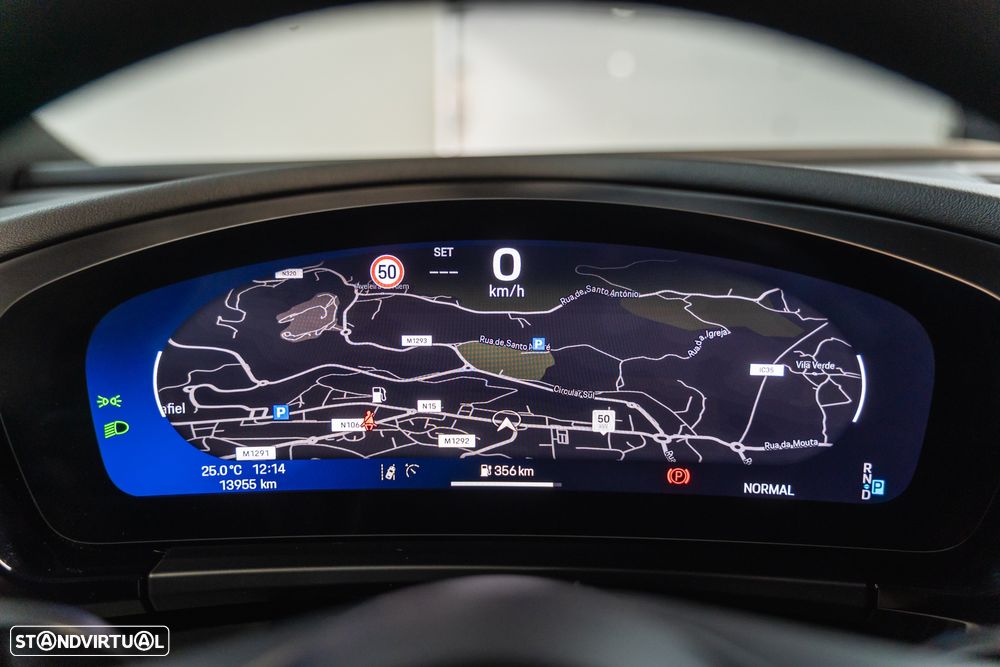 Porsche Macan Electric - 12