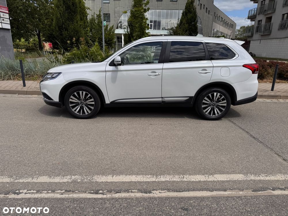 Mitsubishi Outlander 2.0 Intense 2WD CVT - 9
