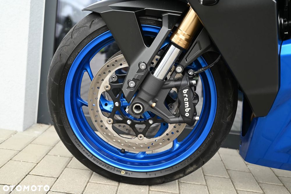 Suzuki GSX 1000 - 36