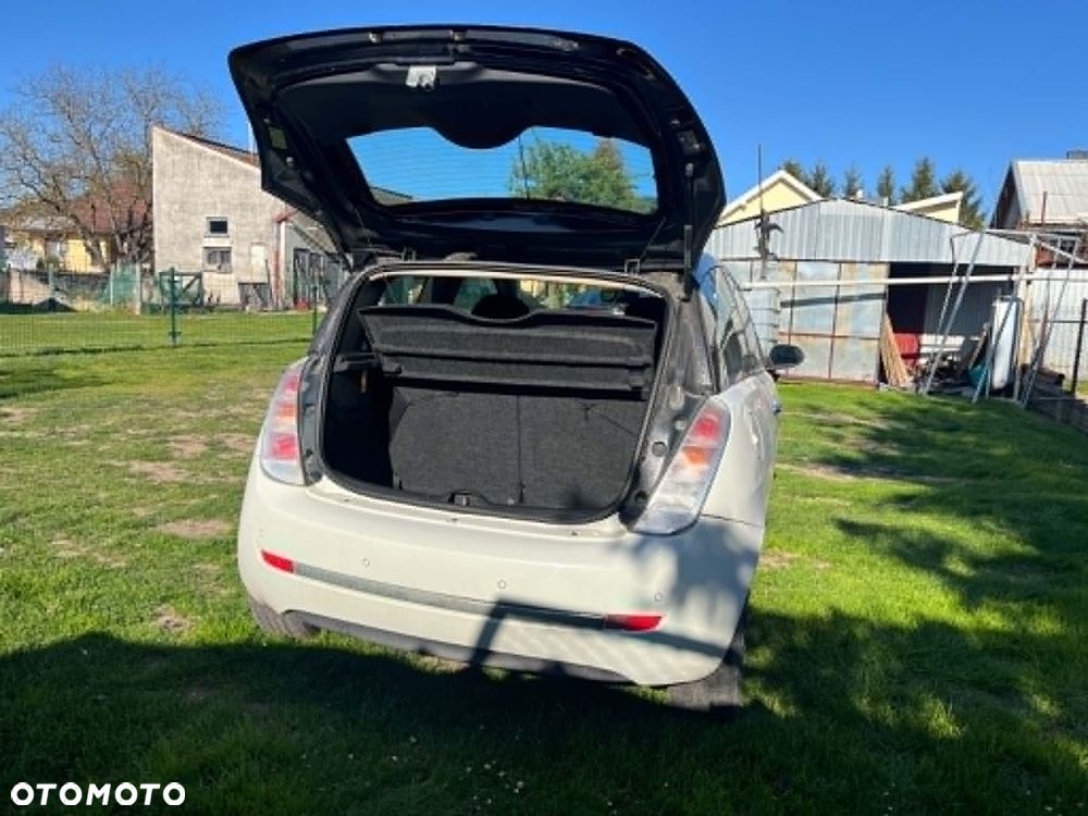 Lancia Ypsilon 1.3 Mjet Argento (5 os.) - 4