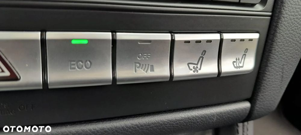 Mercedes-Benz CLS 350 BlueTEC 4-Matic - 17