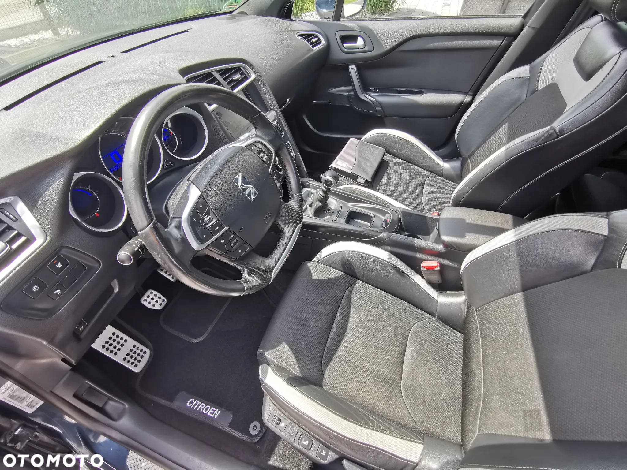 Citroën DS4 2.0 BlueHDi SoChic S&S - 11
