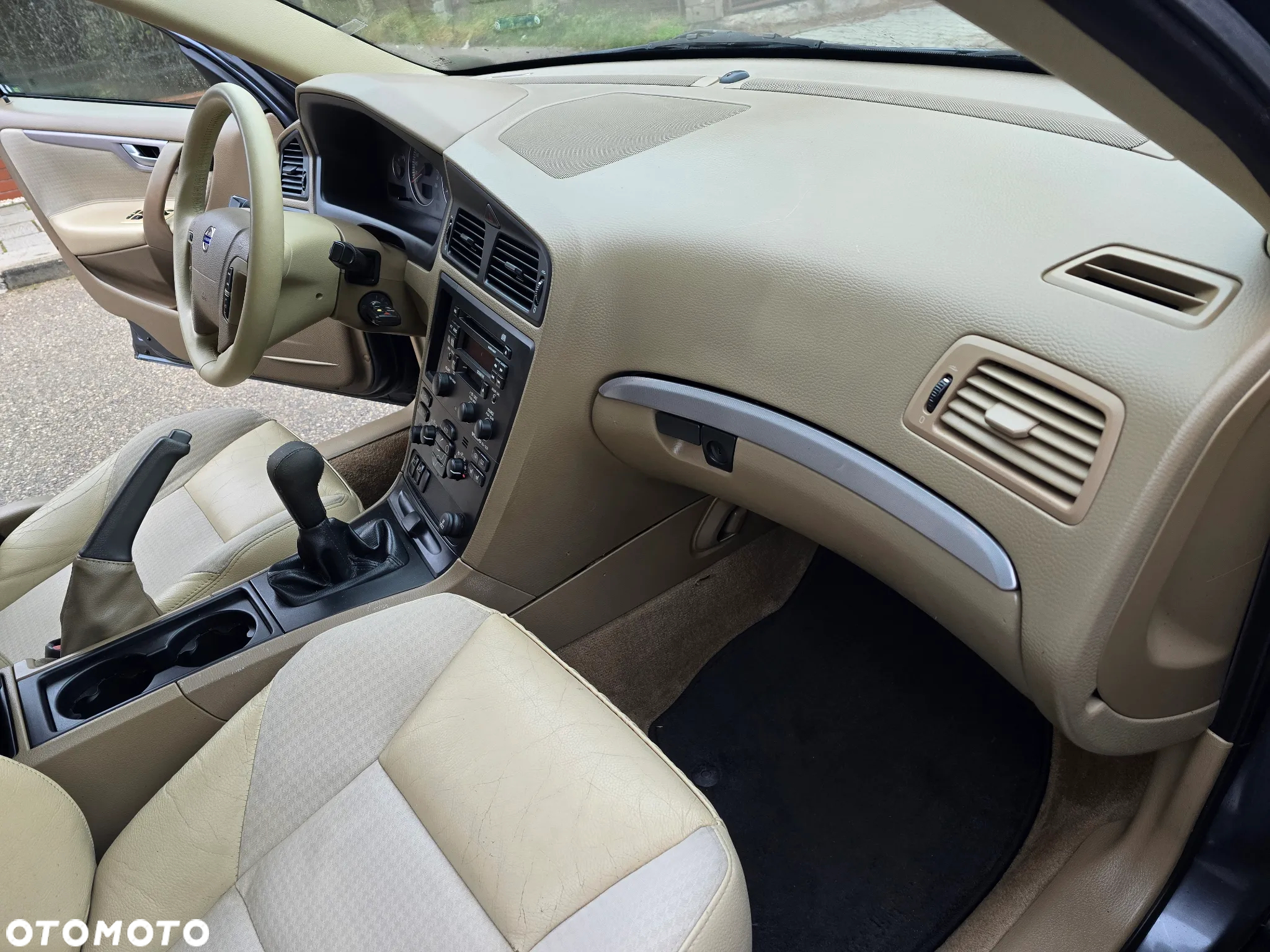 Volvo V70 2.5 T Kinetic - 16