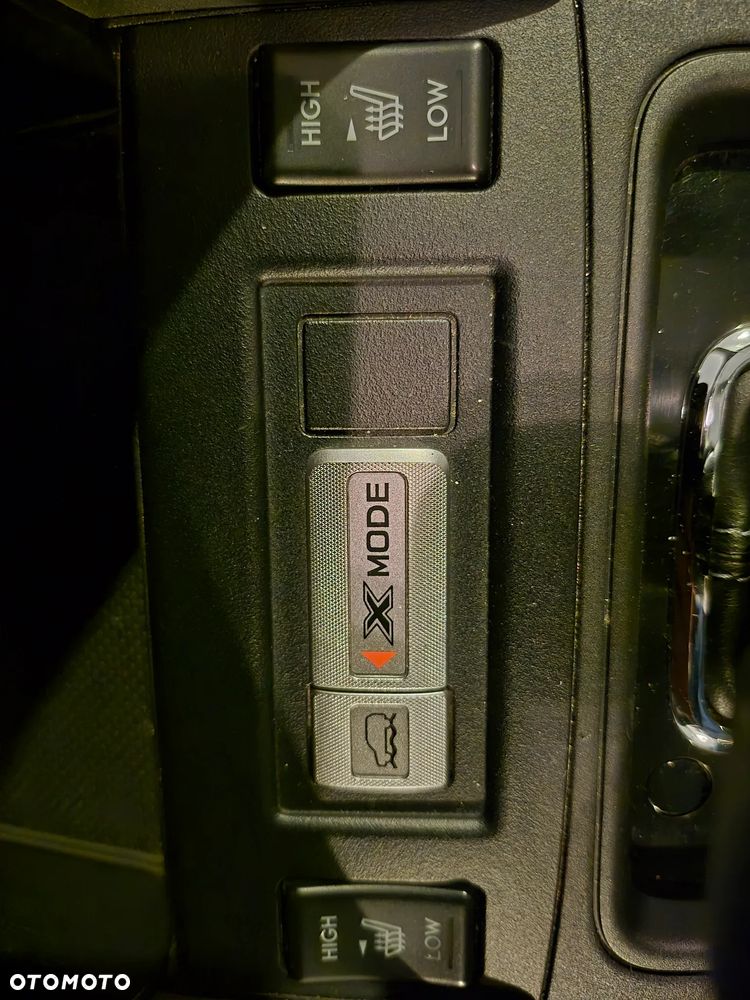 Subaru Forester 2.0XT Platinum Lineartronic - 13