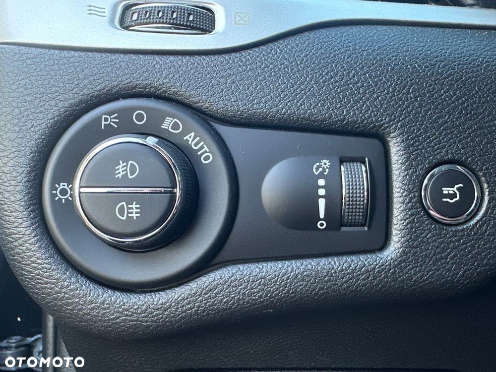 Jeep Cherokee 2.2 MJD Active Drive II Limited - 15