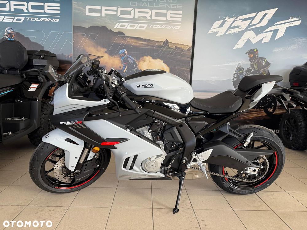 CFMoto 675SR - 40