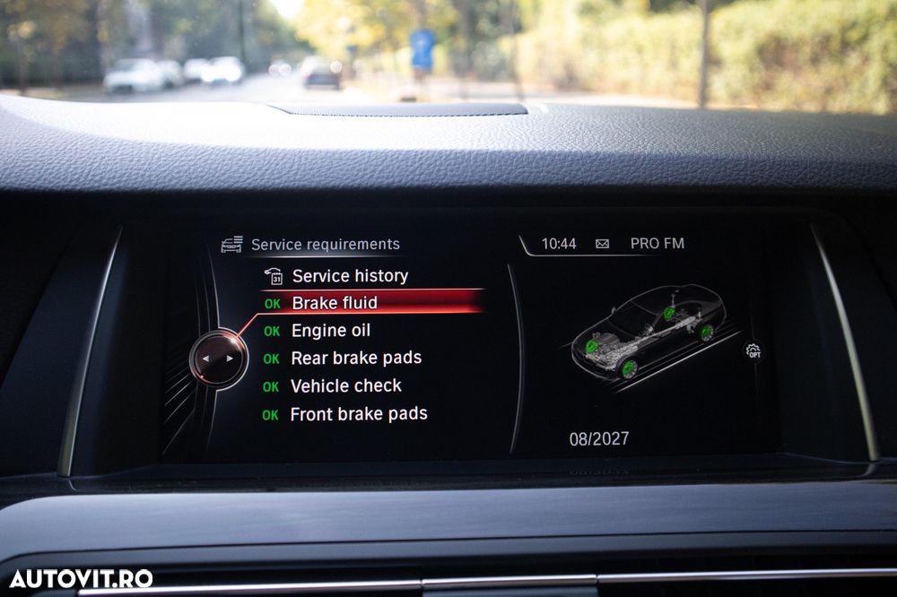 BMW Seria 5 530d xDrive - 24