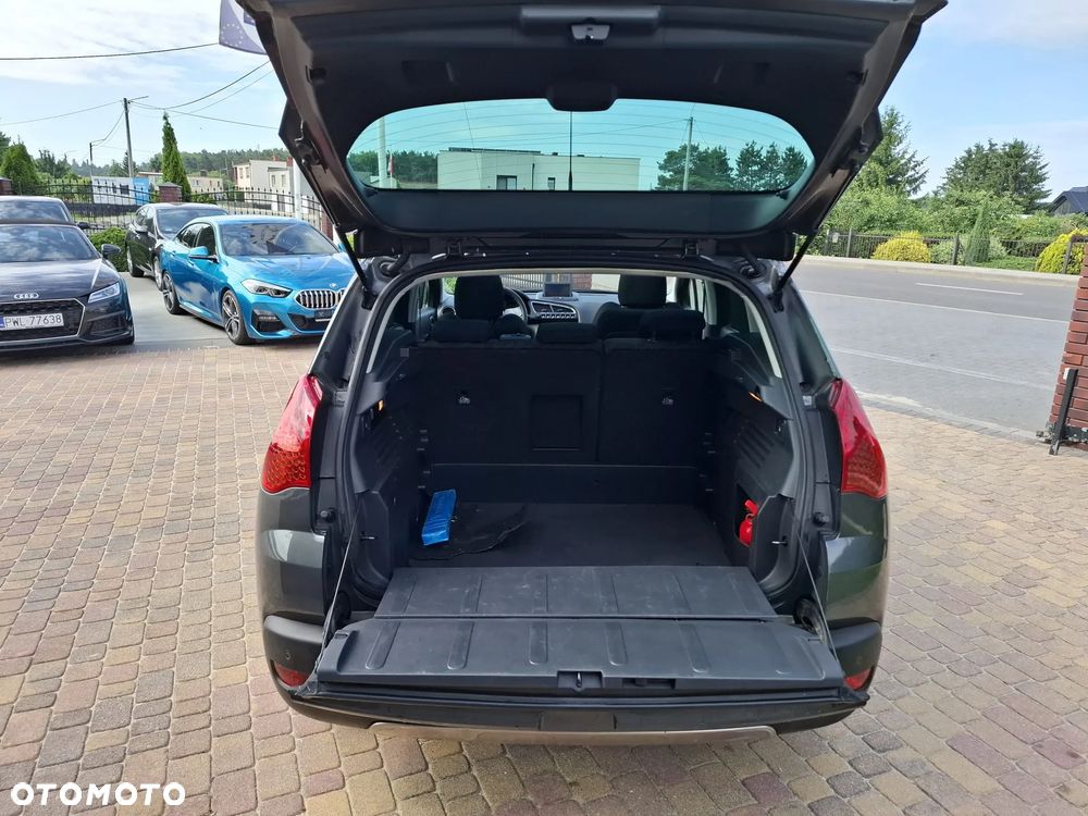 Peugeot 3008 1.6 HDi Premium - 10