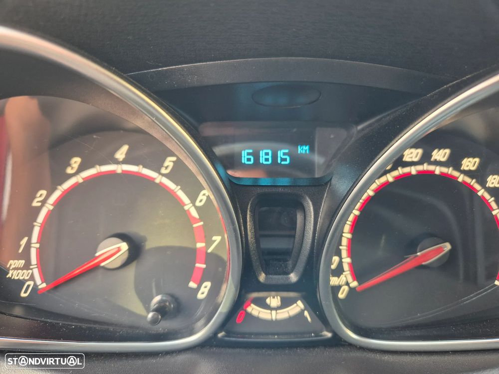 Ford Fiesta 1.6 EcoBoost c/ Pack Pele Desportiva ST - 26