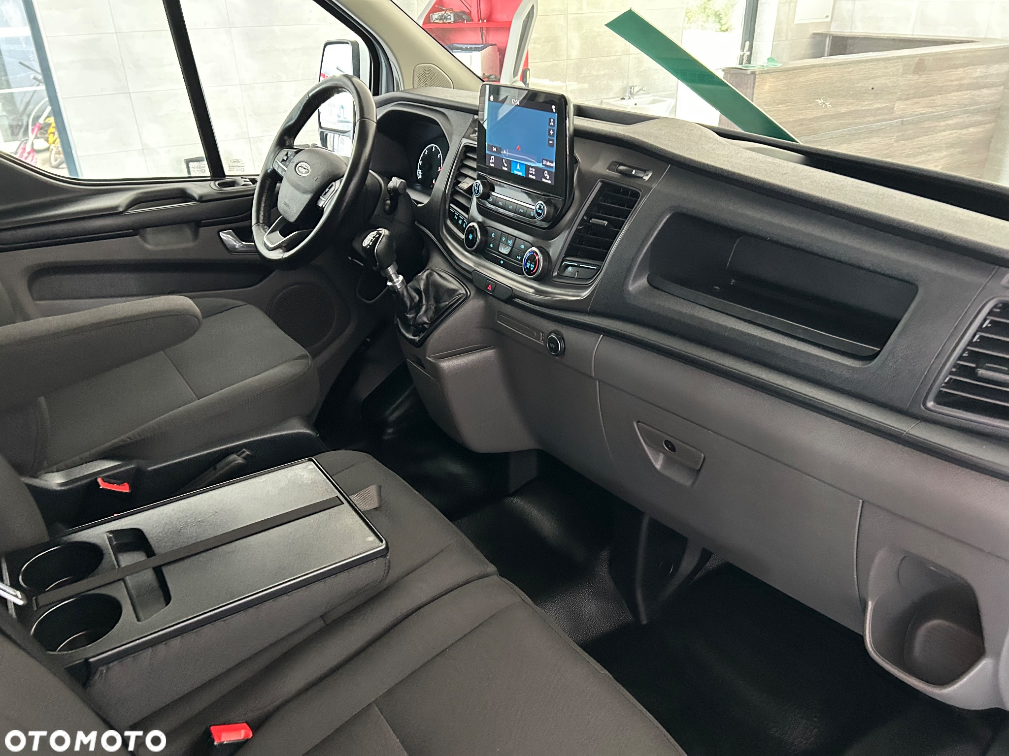 Ford Transit Custom 320 L1H2 VA Trend Nugget - 23