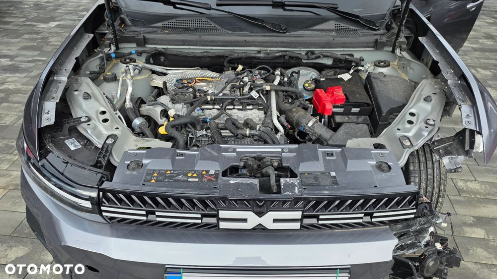 Dacia Bigster 1.2 TCe mHEV Extreme 4x4 - 38
