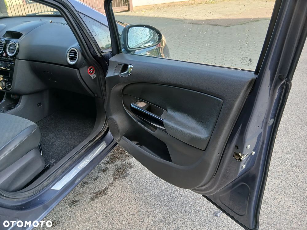 Opel Corsa 1.4 16V Innovation 110 Jahre - 26