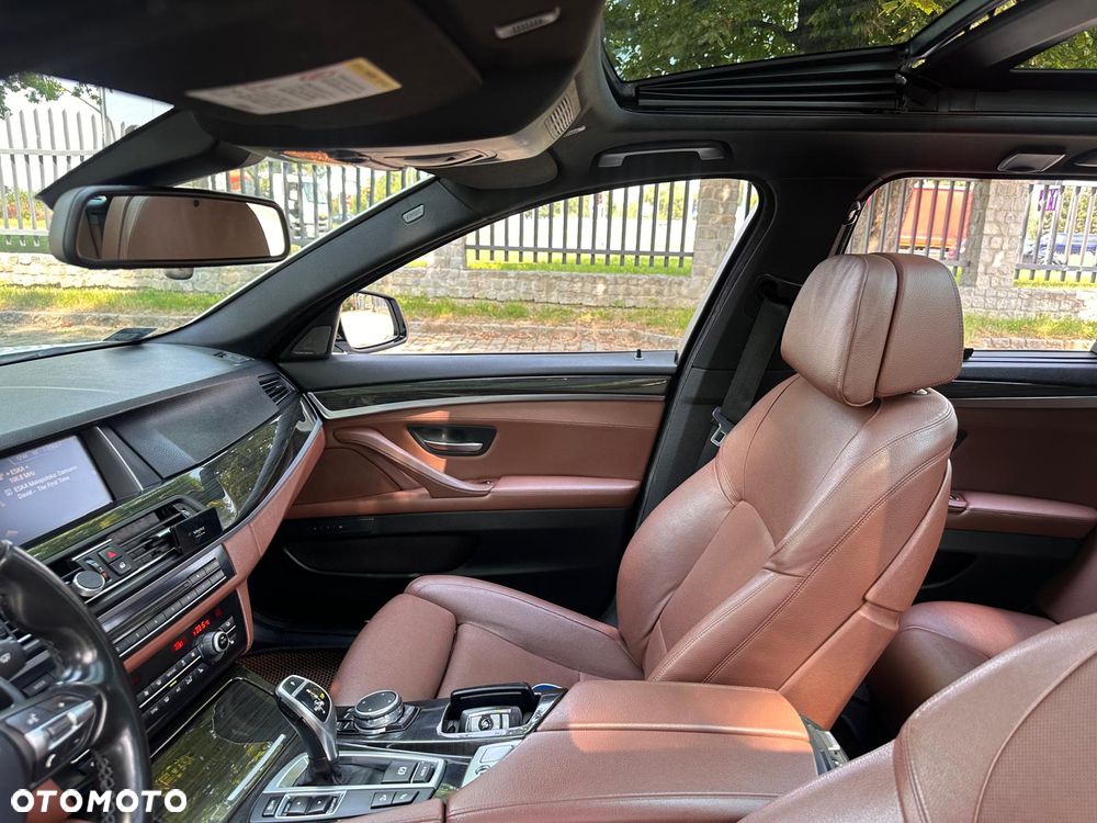 BMW Seria 5 535d - 32