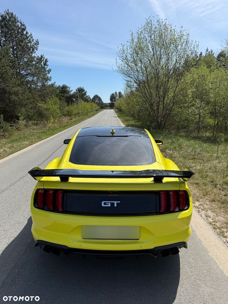 Ford Mustang - 7
