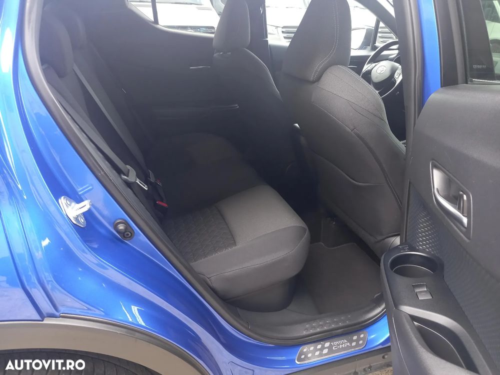 Toyota C-HR - 14