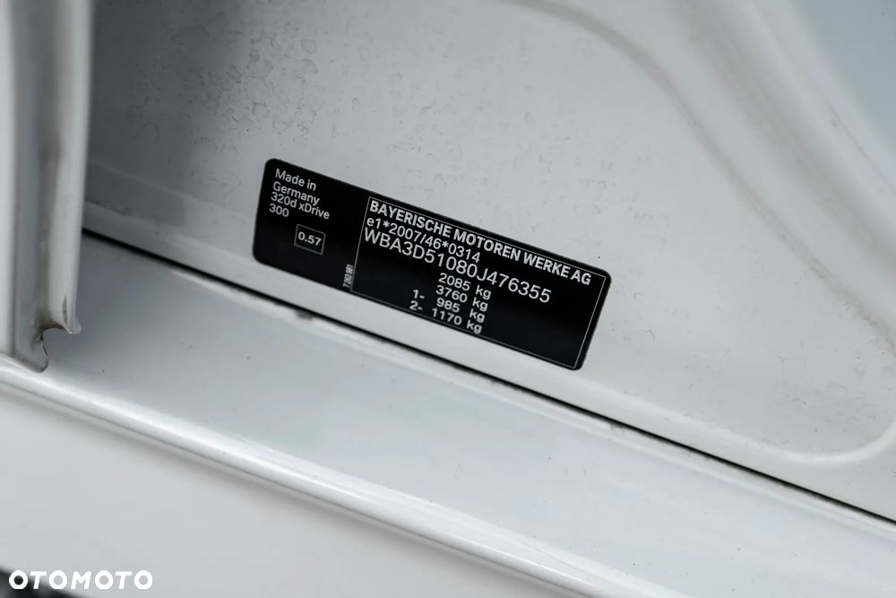 BMW Seria 3 320d xDrive M Sport - 24