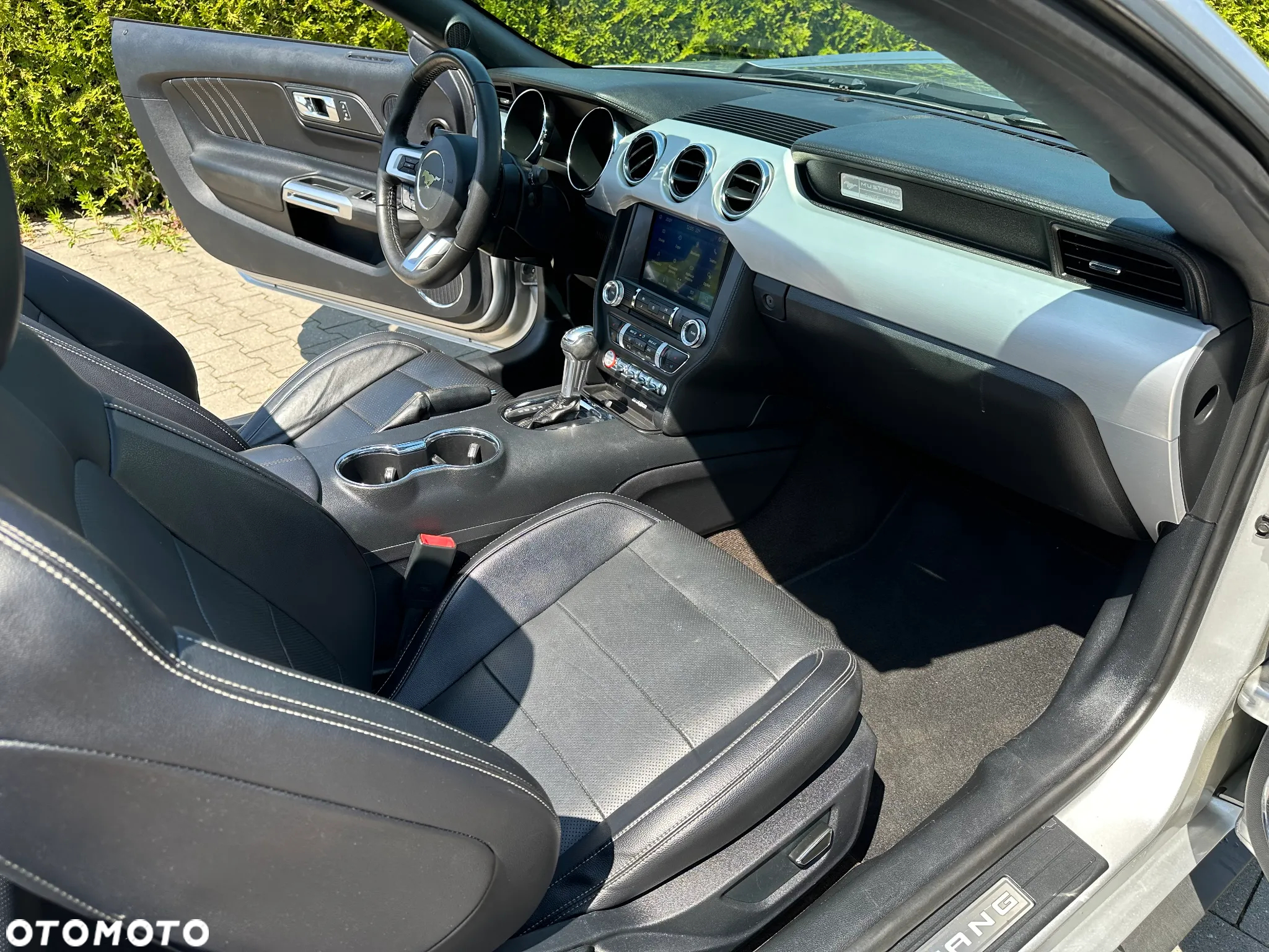 Ford Mustang Cabrio 2.3 Eco Boost - 19