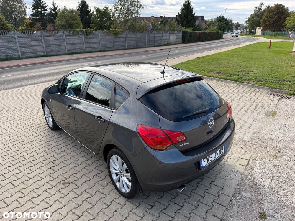 Opel Astra 1.4 Turbo ecoFLEX Start/Stop 150 Jahre - 16
