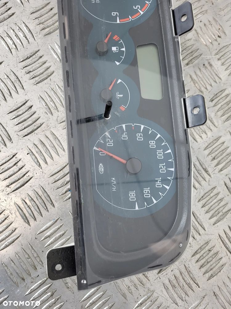 Nissan Terrano II Lift 2.7 3.0 Licznik - 13