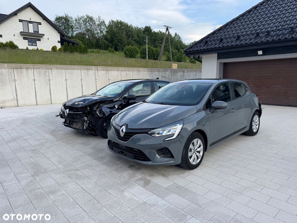 Renault Clio - 1
