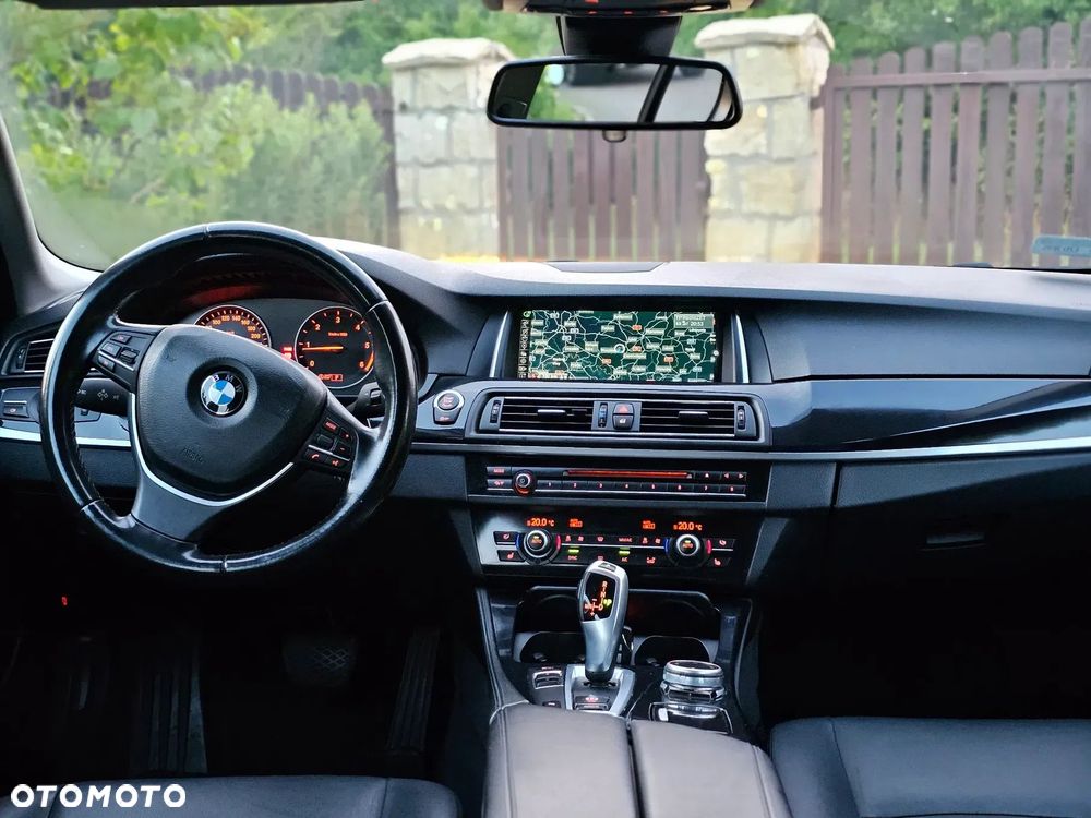 BMW Seria 5 520d - 11