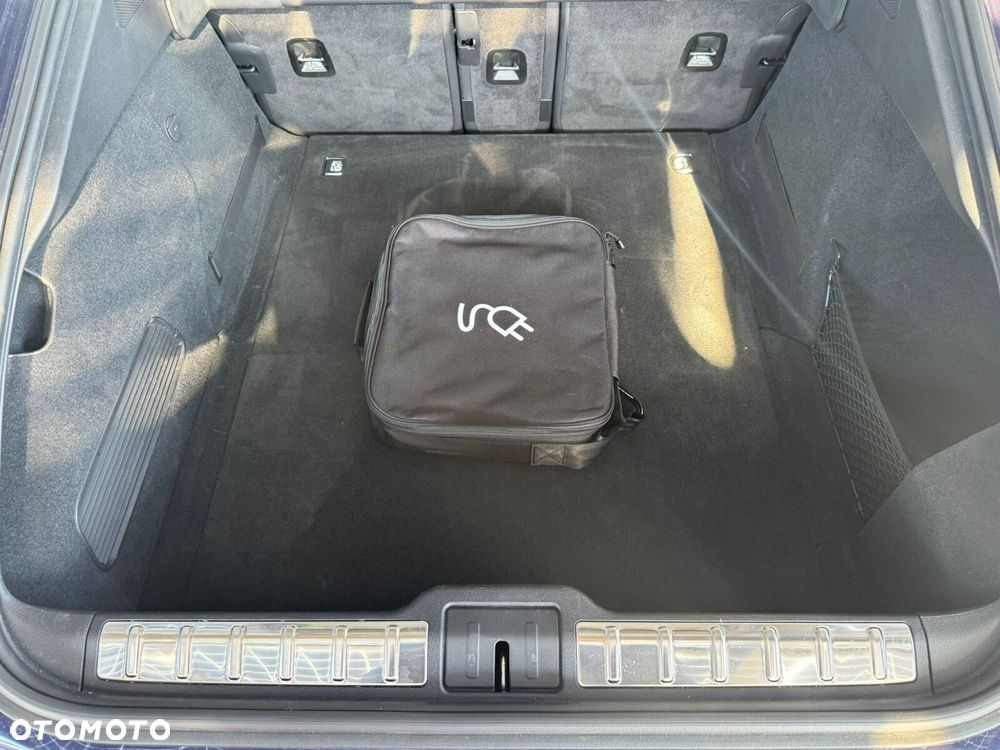 Porsche Panamera 4 E-Hybrid PHEV - 34