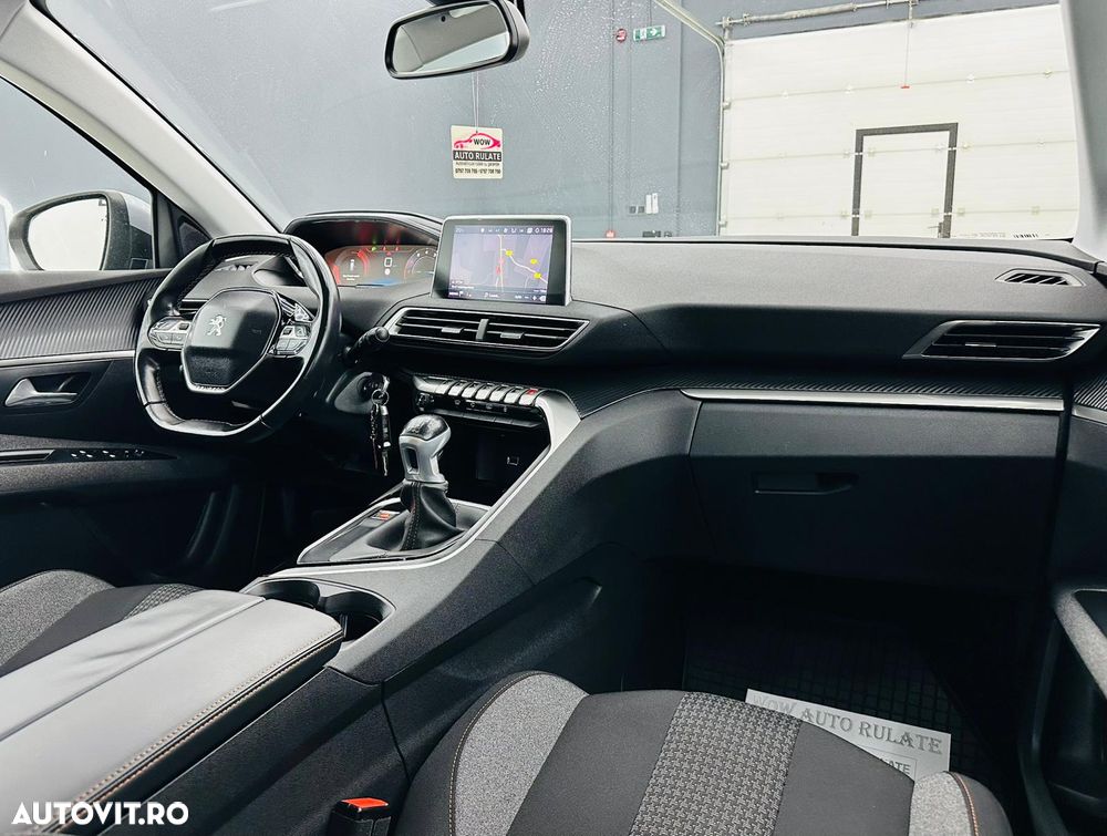 Peugeot 5008 PureTech 130 Allure - 22