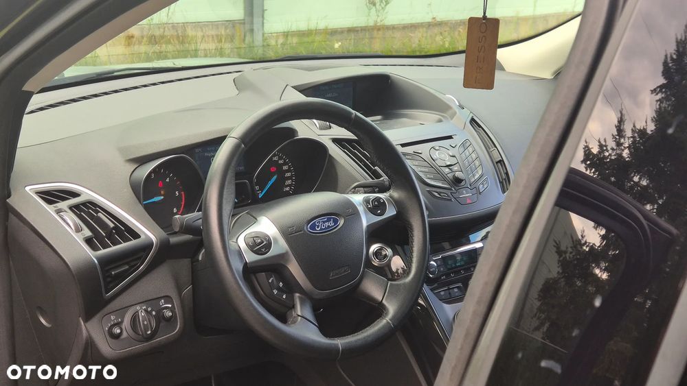 Ford Kuga 2.0 TDCi 2x4 Titanium - 7