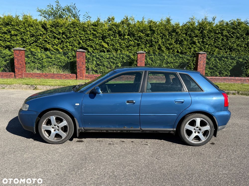 Audi A3 1.6 Ambiente - 3