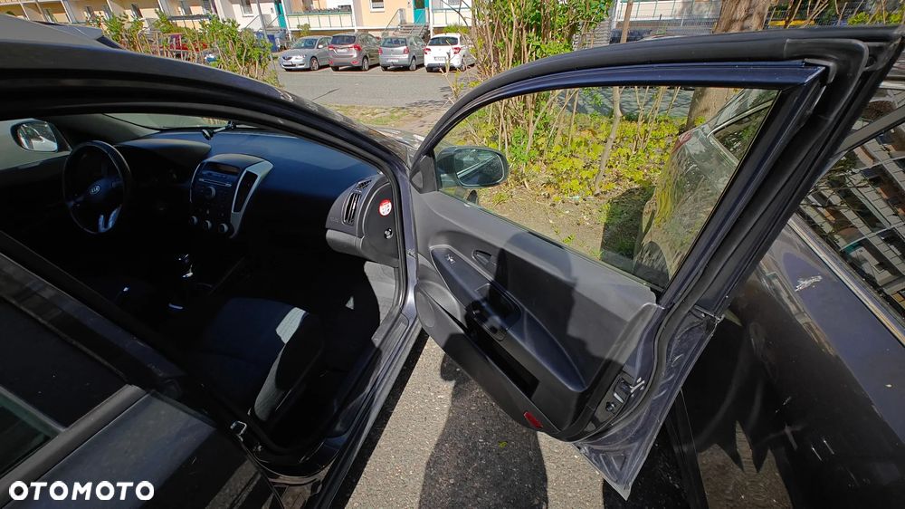 Kia Ceed - 20