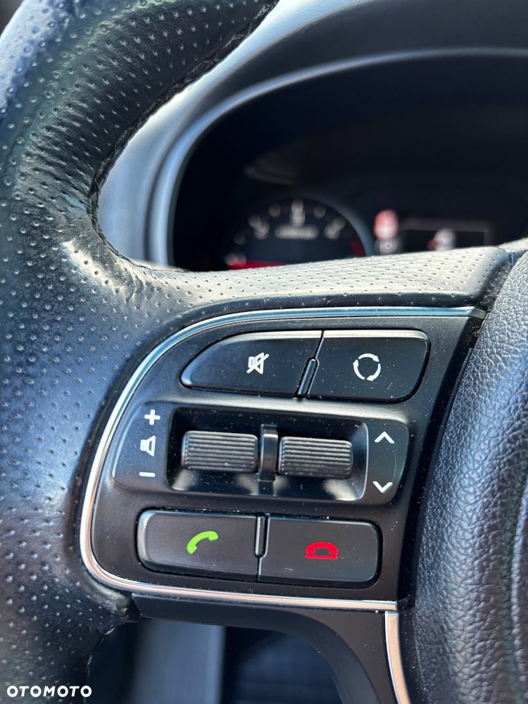 Kia Sportage 2,0 CRDI AWD GT Line - 19